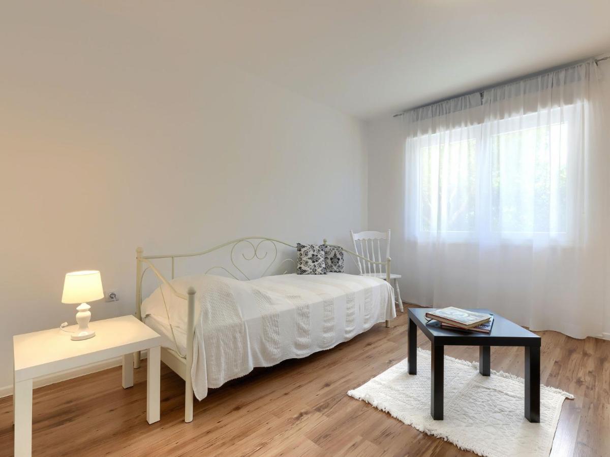 Apartment Laura By Interhome PUY Exterior foto