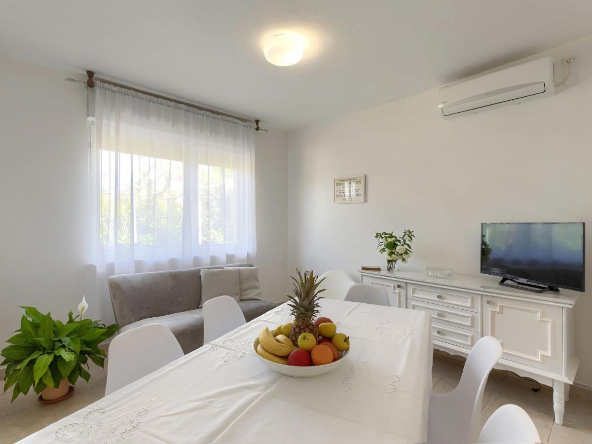 Apartment Laura By Interhome PUY Exterior foto