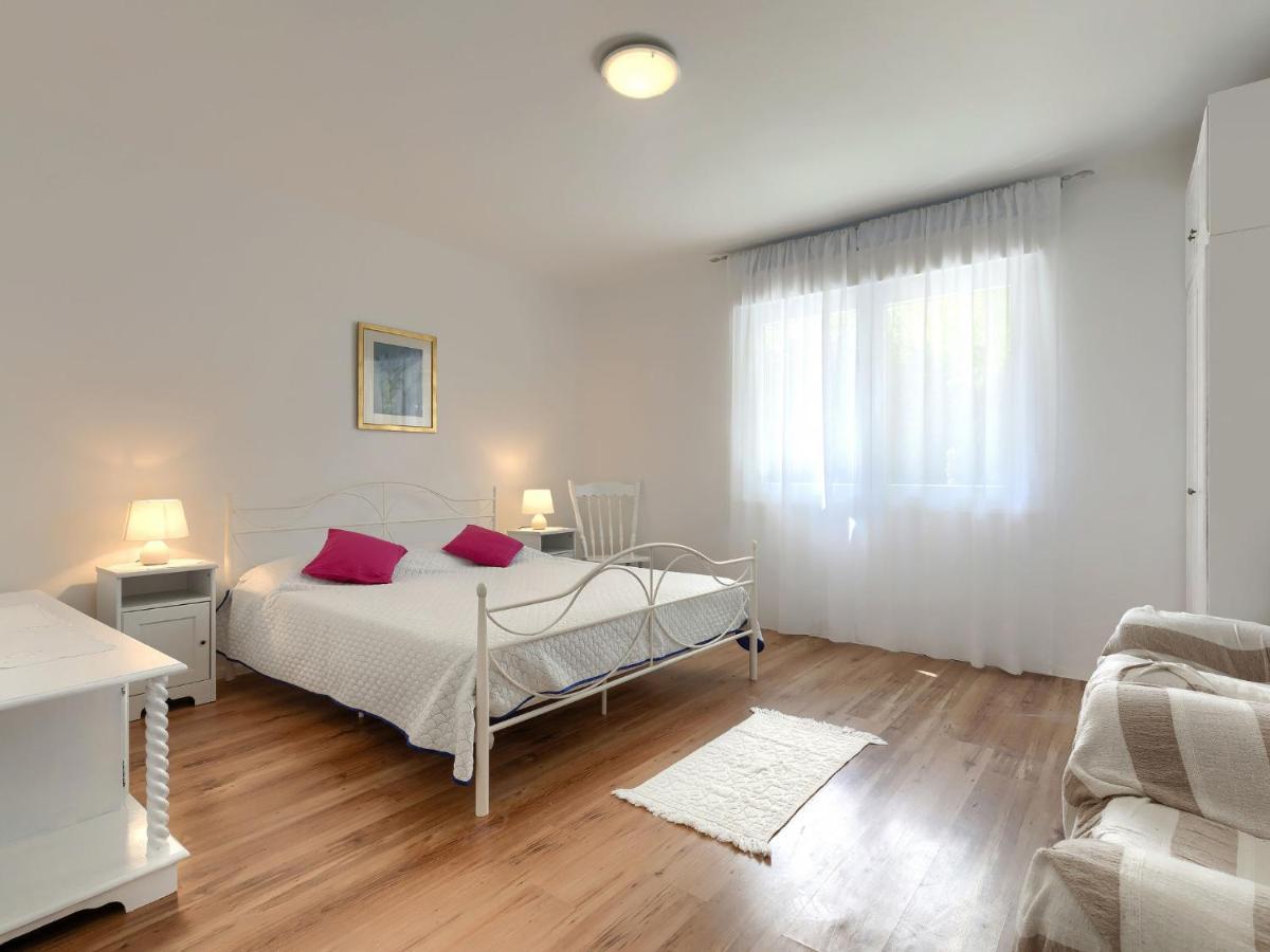 Apartment Laura By Interhome PUY Exterior foto